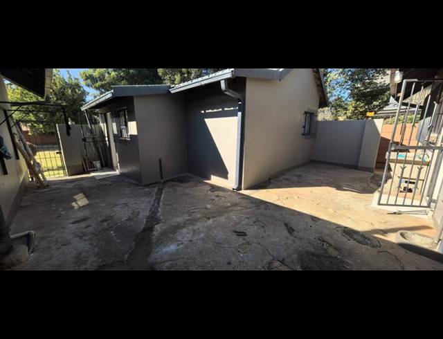 4 BEDROOM HOUSE FOR SALE IN FLORIDA PARK